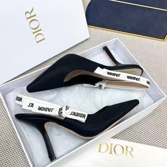 Dior Black Patent Leather Slingback Heels - Picture 5 of 9